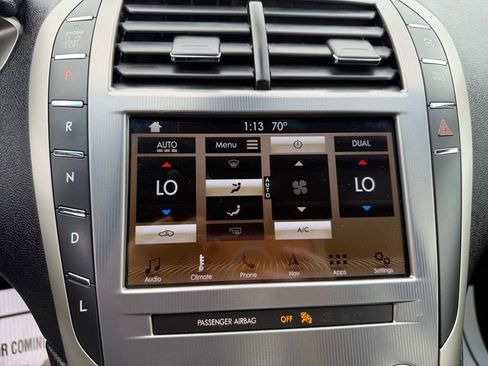 Used 2019 Lincoln MKZ Reserve FWD image 20