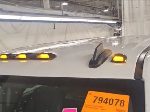 Used 2023 GMC Sierra 3500 SLE image 8