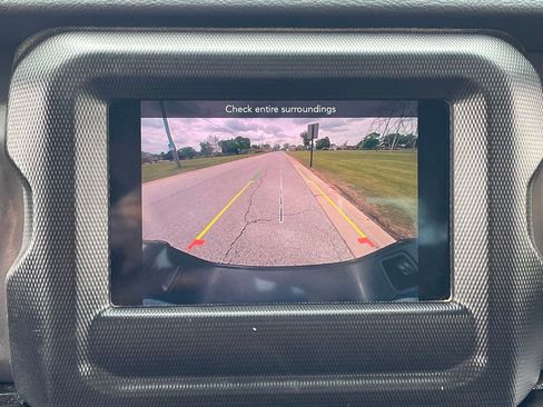 Used 2022 Jeep Gladiator Sport AWD/4WD image 28