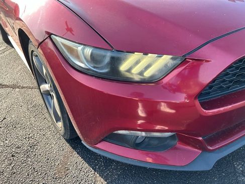 Used 2017 Ford Mustang Coupe RWD image 3