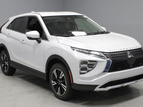New 2026 Mitsubishi Eclipse Cross SE image 1