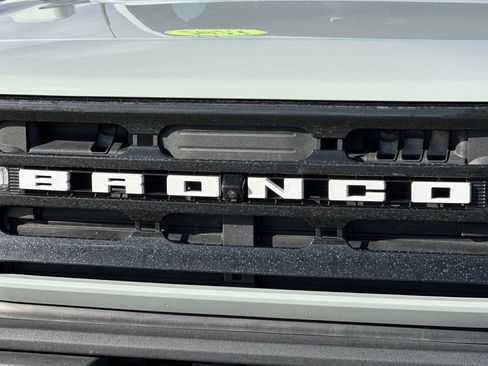 Used 2023 Ford Bronco Outer Banks image 48