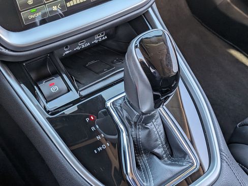 Certified 2025 Subaru Outback Limited w/ Tech Package 3 image 24