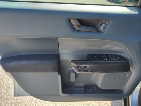 Used 2023 Ford Maverick XL image 8