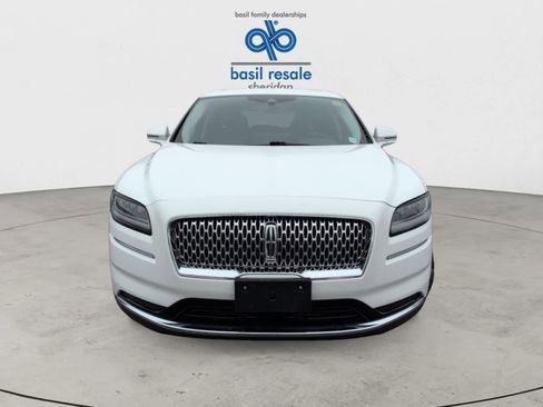 Used 2021 Lincoln Nautilus AWD image 9