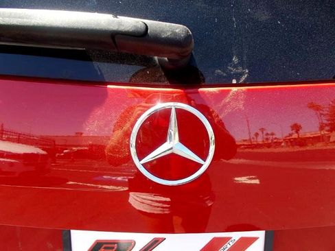 Used 2011 Mercedes-Benz GLK 350 2WD image 9