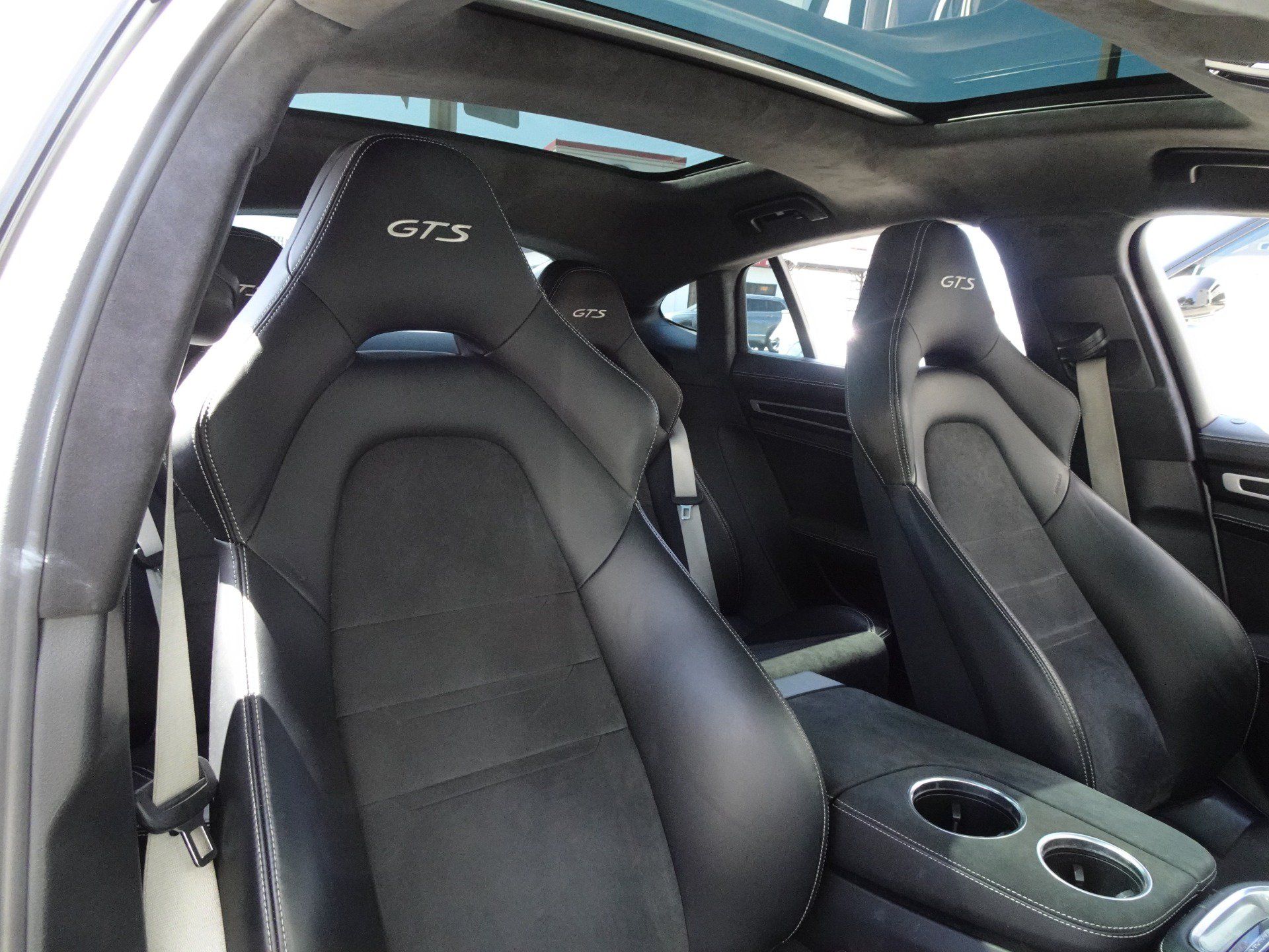 Used 2019 Porsche Panamera GTS AWD/4WD image 24