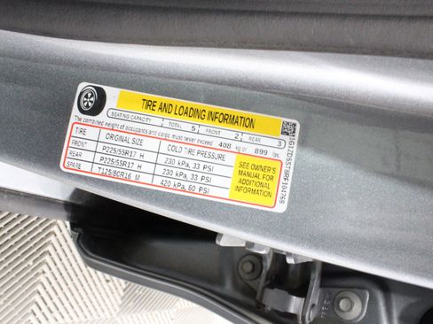 Used 2024 Chevrolet Malibu LT image 33