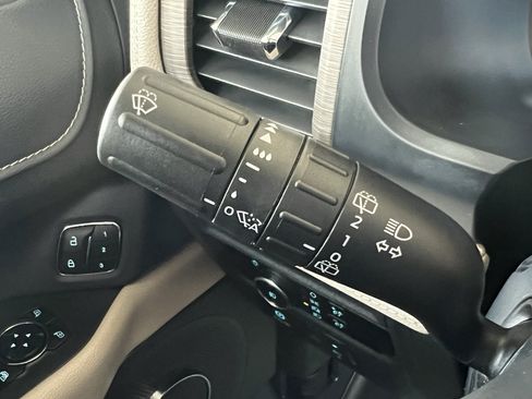 Used 2024 Ford Expedition Limited AWD/4WD image 49
