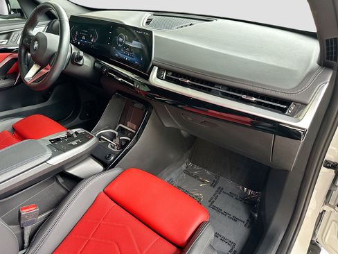 Certified 2025 BMW X1 xDrive28i w/ Convenience Package image 30