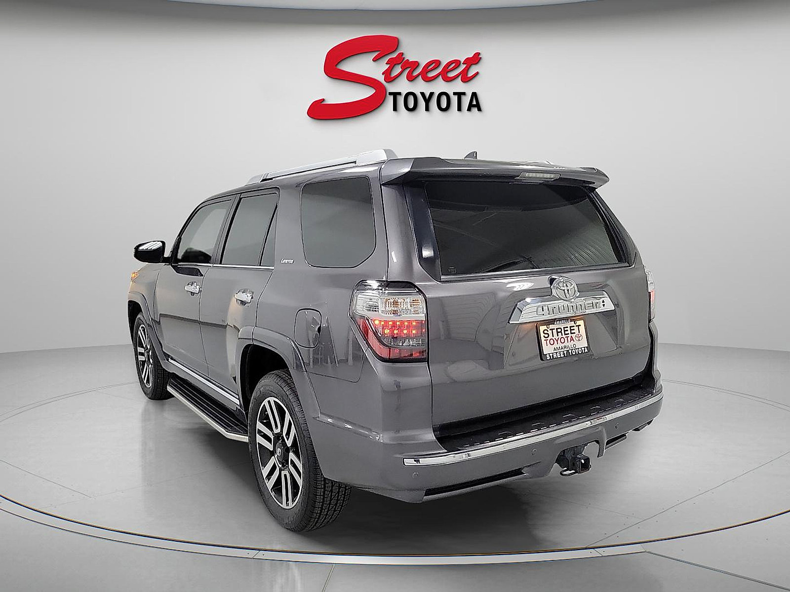 Certified 2019 Toyota 4Runner Limited AWD/4WD image 2