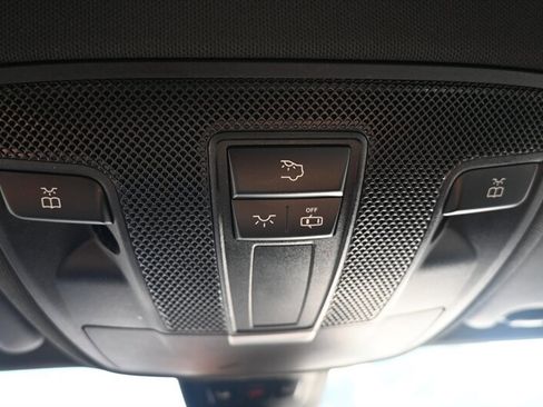 Used 2018 Mercedes-Benz CLA 250 image 33