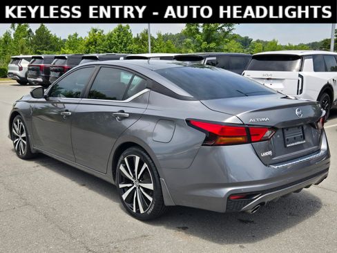 Used 2022 Nissan Altima 2.5 SR FWD image 5