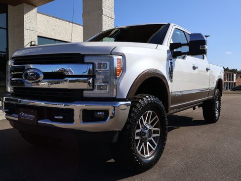 Used 2017 Ford F250 King Ranch w/ King Ranch Ultimate Package image 2