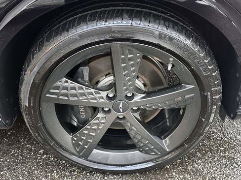 Used 2025 Genesis GV70 3.5T Sport w/ Sport Advanced Package image 11