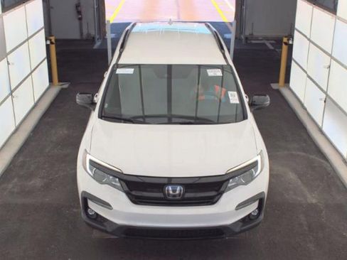 Used 2022 Honda Pilot Sport image 2