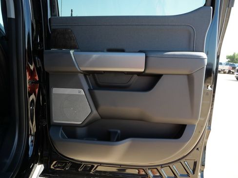 New 2026 Ford F250 Lariat w/ Black Appearance Package AWD/4WD image 14