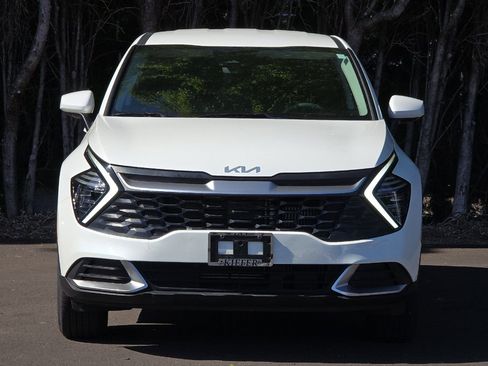 Certified 2025 Kia Sportage LX AWD/4WD image 9