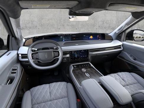 New 2026 Lincoln Navigator Black Label image 9