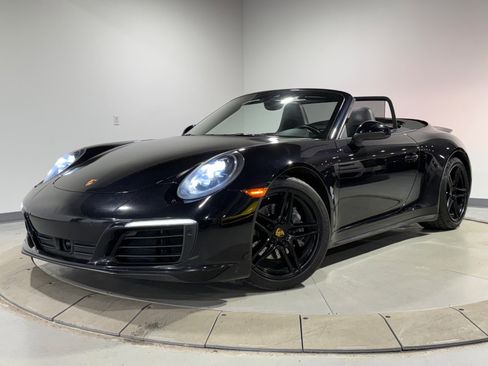 Used 2017 Porsche 911 Carrera image 3