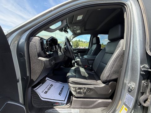 Used 2024 Chevrolet Silverado 3500 LT w/ All Star Edition AWD/4WD image 2