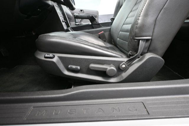 Used 2006 Ford Mustang GT Premium RWD image 15