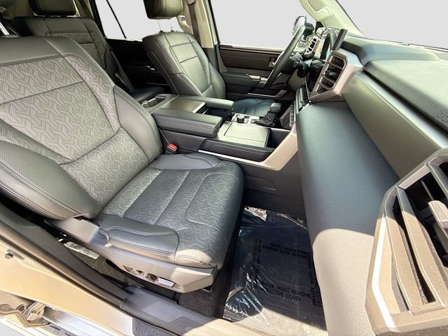 Used 2023 Toyota Sequoia SR5 w/ SR5 Premium Package AWD/4WD image 15