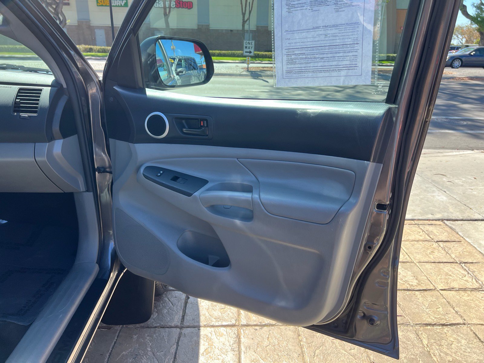 Used 2012 Toyota Tacoma PreRunner w/ SR5 Pkg RWD image 27