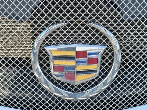 Used 2014 Cadillac XTS Luxury w/ Driver Awareness Package image 22