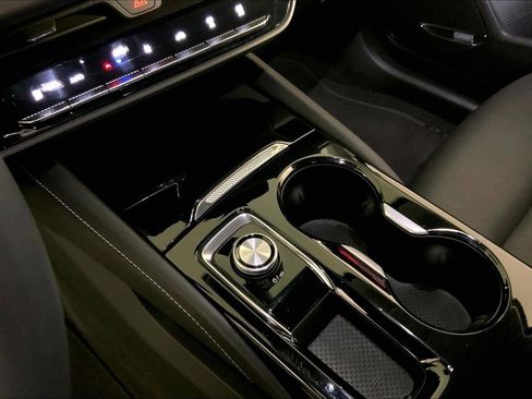 Used 2025 Buick Envision Sport Touring image 17