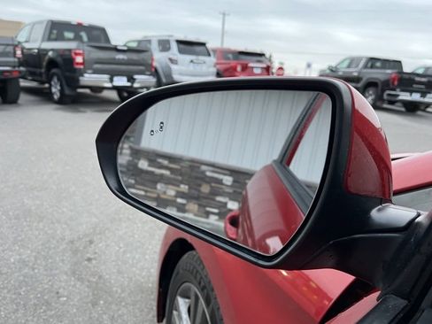 Used 2018 Hyundai Elantra SEL image 25