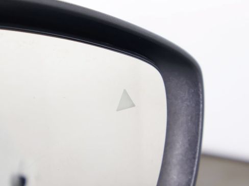 Used 2023 Chrysler Pacifica Touring-L FWD image 39