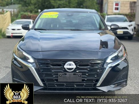 Used 2026 Nissan Altima 2.5 SV AWD/4WD image 2