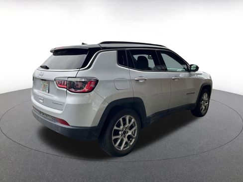 Used 2025 Jeep Compass Limited image 7