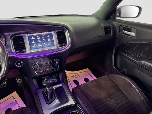 Used 2018 Dodge Charger R/T image 22