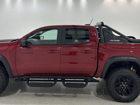 New 2025 Chevrolet Colorado ZR2 w/ Midnight Edition image 2