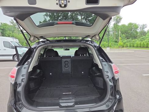 Used 2016 Nissan Rogue SV AWD/4WD image 29