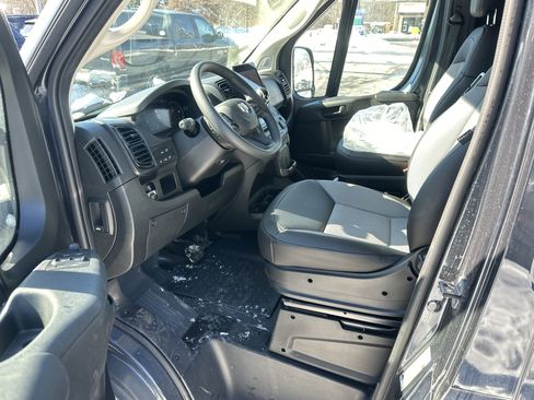 New 2026 RAM ProMaster 3500 w/ Premium Convenience Group image 28