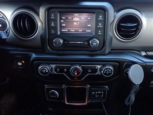 Used 2021 Jeep Wrangler Sport image 15