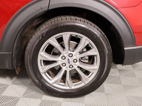 Used 2021 Ford Explorer XLT w/ Equipment Group 202A image 19