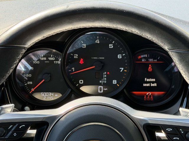 Used 2021 Porsche Macan AWD/4WD image 25