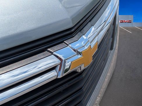 Used 2024 Chevrolet Equinox LT FWD image 5