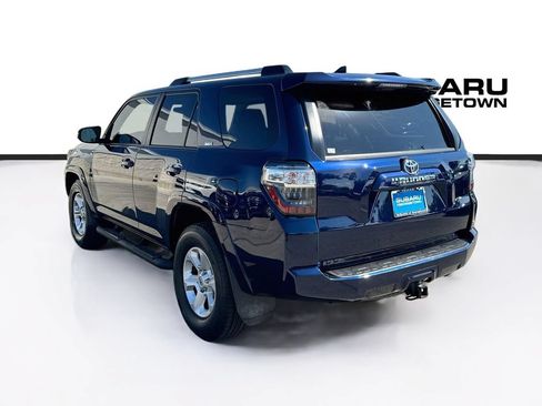 Used 2020 Toyota 4Runner SR5 Premium w/ Moonroof Package RWD image 5