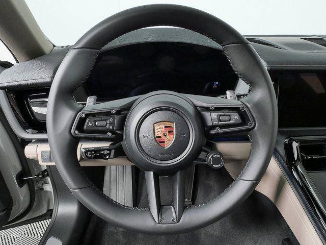 New 2026 Porsche Panamera image 9