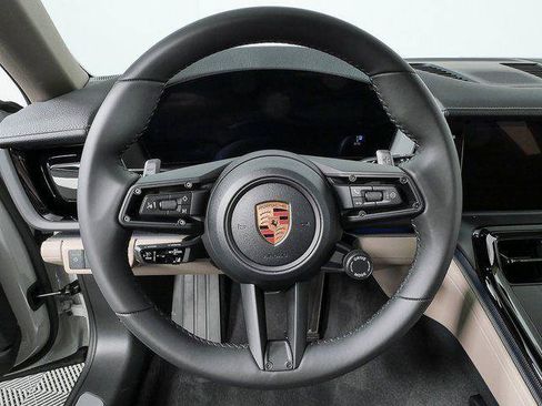 New 2026 Porsche Panamera image 9