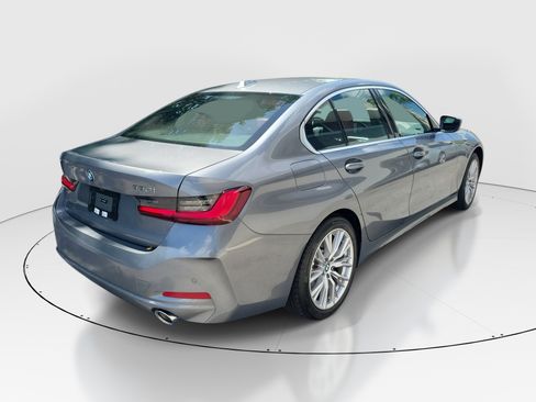 Used 2024 BMW 330i Sedan w/ Convenience Package RWD image 6