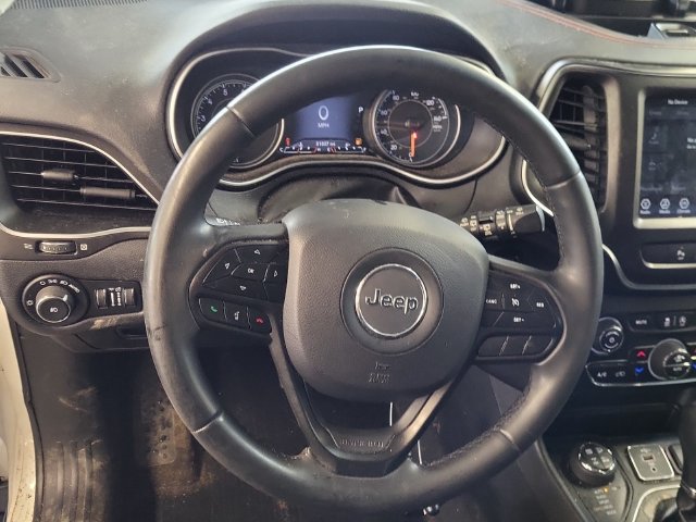 Used 2020 Jeep Cherokee Trailhawk AWD/4WD image 6