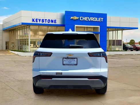 Used 2026 Chevrolet Equinox LT AWD/4WD image 6