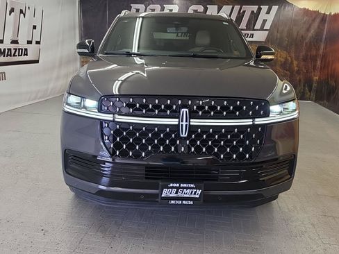 Used 2025 Lincoln Navigator L Black Label AWD/4WD image 19