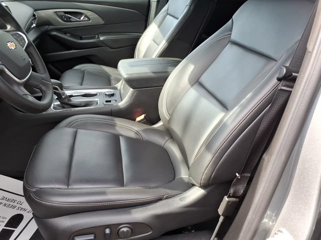 Used 2023 Chevrolet Traverse LT w/ LPO, Floor Liner Package AWD/4WD image 13